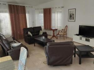 Apartments Kozino - Three Bedroom Apartment 