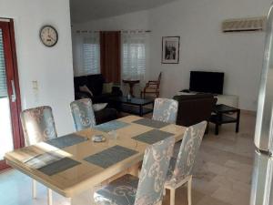 Apartments Kozino - Three Bedroom Apartment 