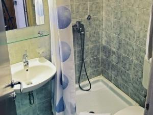 Apartments Sipa - Premium Two Bedroom Apartment with Balcony and Sea View Apartman A