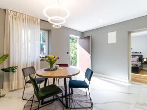 Apartments BoNlux - Deluxe two bedroom Apartment With Terrace