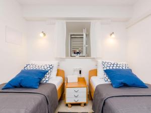 Apartment Domix - Two Bedroom Apartment