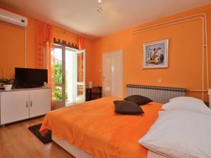 LaidBack Apartments - Two Bedroom Apartment with Terrace and Sea View Paradise