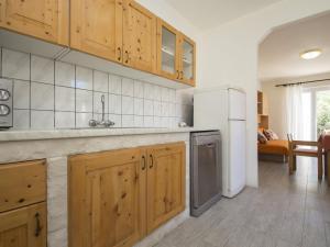 Seafront Apartment Dana - Two Bedroom Apartment with Terrace and Sea View