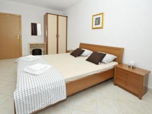 Apartments Villa Moonlight - One Bedroom Apartment with Sea View Balcony Junior