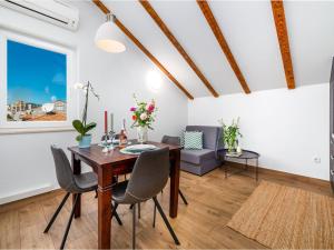 Apartments Terra - One Bedroom Apartment with Balcony and Garden View MALI