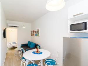 ABC Lapad Apartments - Superior One Bedroom Apartment with City View Apartment C 
