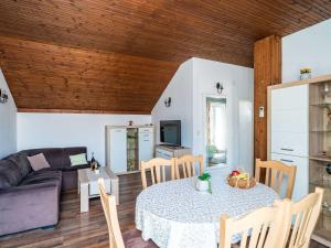 Apartment Dorica - Two Bedroom Apartment with Terrace