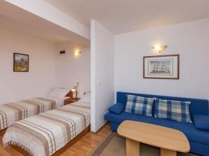 Apartments Milanovi - Premium Studio Apartment with Terrace and Garden View