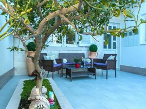 Apartment Papilio - Two Bedroom Apartment with Terrace 
