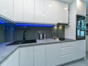 Apartment Papilio - Two Bedroom Apartment with Terrace