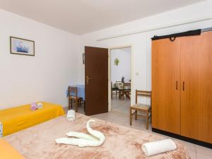 Apartments Villa Dinga - Borak - Comfort One Bedroom Apartment with Balcony and Sea View No 4