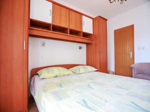 Apartments Pezo - Studio Apartment with Sea View 