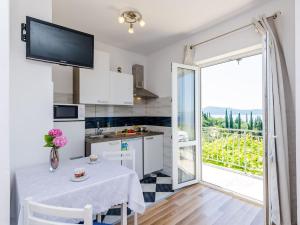 Apartments Cypress Sea Cove - Premium Studio Apartment with Balcony and Sea View A2