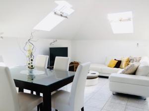 Villa Tonika -Two Bedroom Apartment with Terrace A2