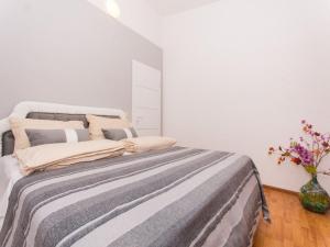 Villa Stil - Two Bedroom Apartment with Balcony and Sea View 203 President