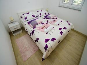 Apartments Vesela - Premium One Bedroom Apartment with Terrace and Partial Sea View