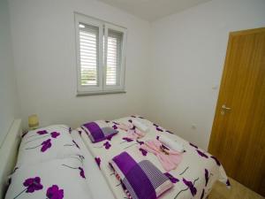 Apartments Vesela - Premium One Bedroom Apartment with Terrace and Partial Sea View