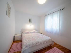 Apartments Magdalena - Standard Apartment with Terrace and Sea View A2