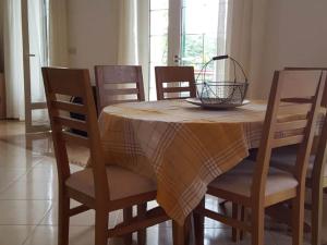 Bodul Vacation Apartment - Two Bedroom Apartment with Terrace and Sea View