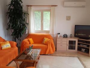 Bodul Vacation Apartment - Two Bedroom Apartment with Terrace and Sea View