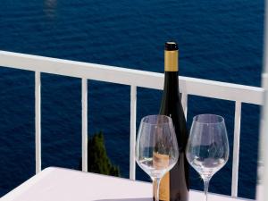 Apartments Sipa - Premium One Bedroom Apartment with Balcony and Sea View Apartman E