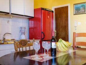 Apartments Sunrise Duilovo -Three Bedroom Apartment with Sea View Terrace