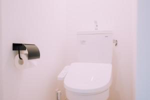 Minimalist Loft Namba Compact Studio with a 24-hour Gym MA202