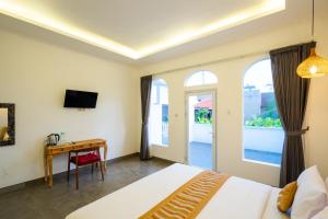 Mahayana Guest House