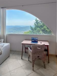 Maisons de vacances Villa La Genestiere - Familienoase und Golfertraum mit Infinity-Pool und 180-Grad-Panoramablick bis zum Meer : photos des chambres