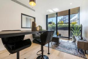 Charming Escape in St Kilda Cosy Apt