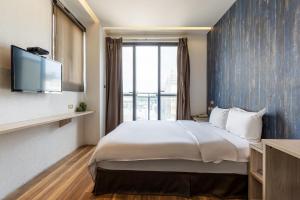 CHECK inn Express Taichung FuXing Hall 2