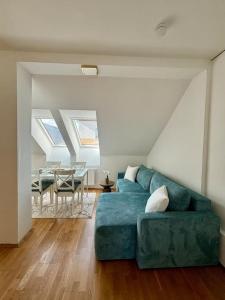 Helle Dachgeschosswohnung im Zentrum