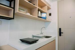 Relax and Comfy Studio at Tokyo Riverside PIK 2 Apartment By Travelio