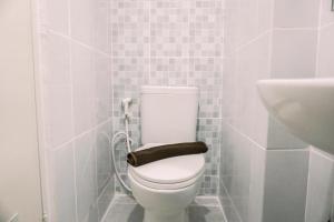 Relax and Comfy Studio at Tokyo Riverside PIK 2 Apartment By Travelio