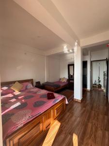 Kanchanjunga dealo homestay