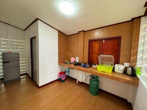 Ban Tai, New houses, 1 bedroom with AC in quiet area close to main road