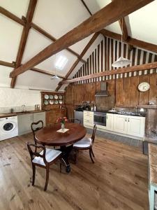 The Granary, Barwick