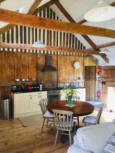 The Granary, Barwick