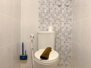 Cozy Studio at 31th Floor Tokyo Riverside PIK 2 Apartment By Travelio