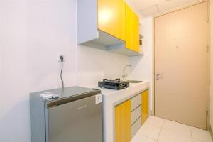 Well Furnished and Restful Studio Tokyo Riverside PIK 2 Apartment By Travelio