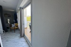 Beautiful renovated T2 - close to the beach