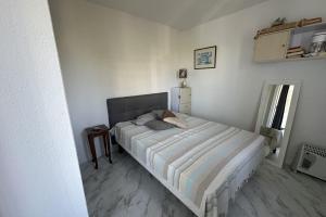 Beautiful renovated T2 - close to the beach