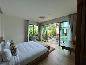 Lada Pool Villa