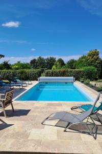 Maisons de vacances Lot et Garonne Gite en campagne pour 6 personnes Piscine et jardin : photos des chambres