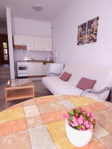 Lorena Apartments in Pula