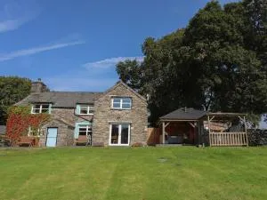 Maes Madog - Capel Garmon