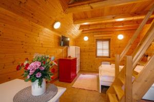 Chalets & Apartments - Base Camp Medvědín