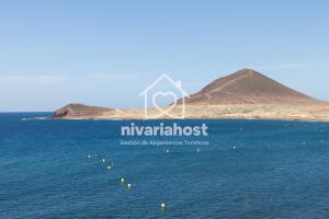 Sea Breeze El Médano, by Nivariahost