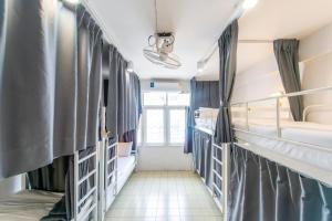 PICCOLO SUKHUMVIT HOSTEL- Self check-in after 6 pm