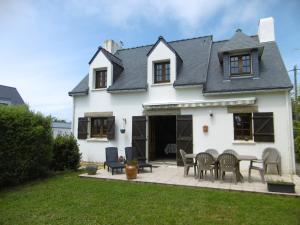 Villas Maison 4 pieces 6 personnes proche de la mer - WIFI - SOAZIG : photos des chambres